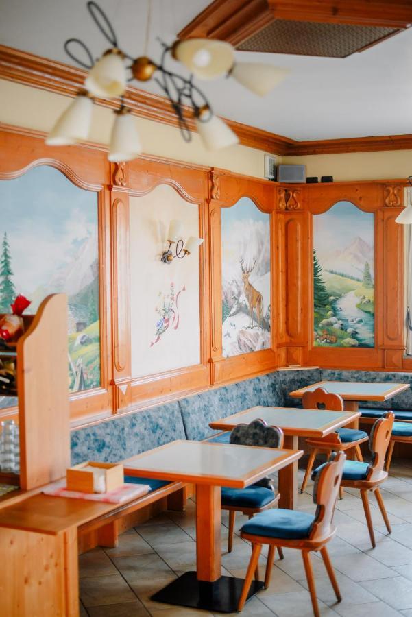 Hotel Stelvio 바레세 외부 사진
