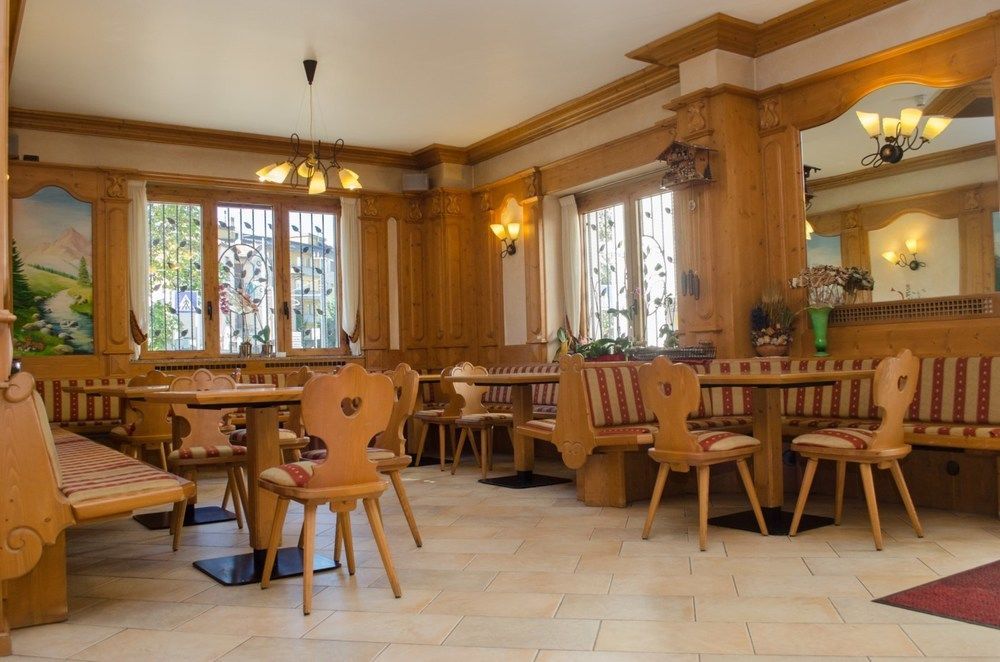 Hotel Stelvio 바레세 외부 사진